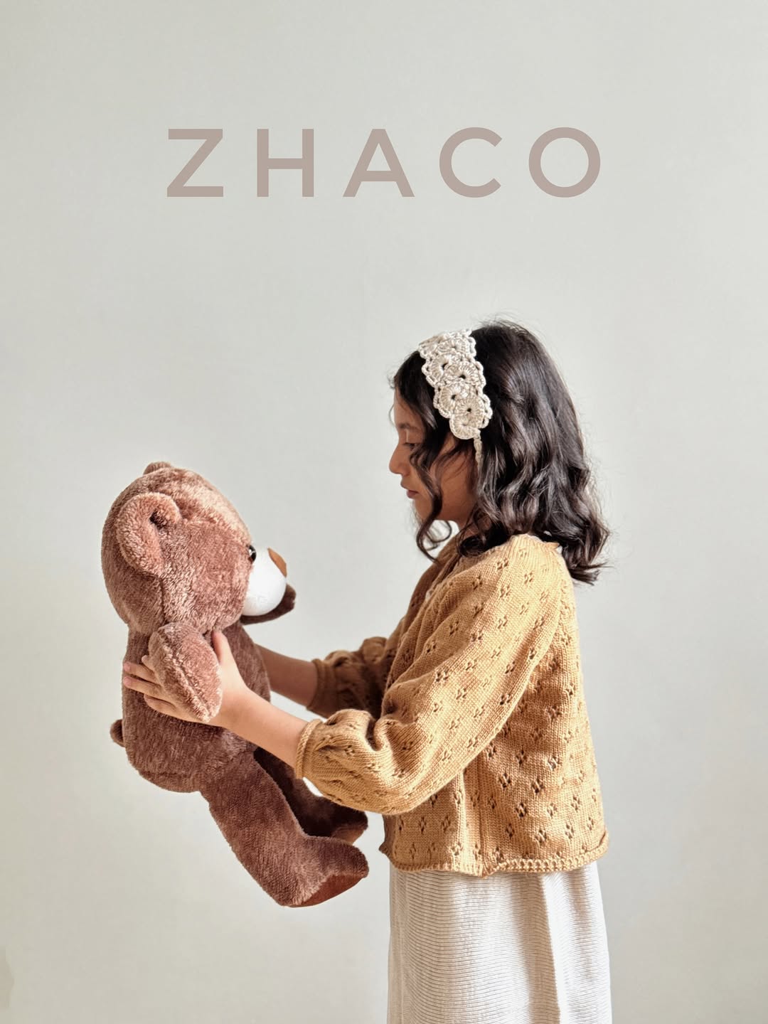 ژاکت جلوباز الینا رنگ عسلی